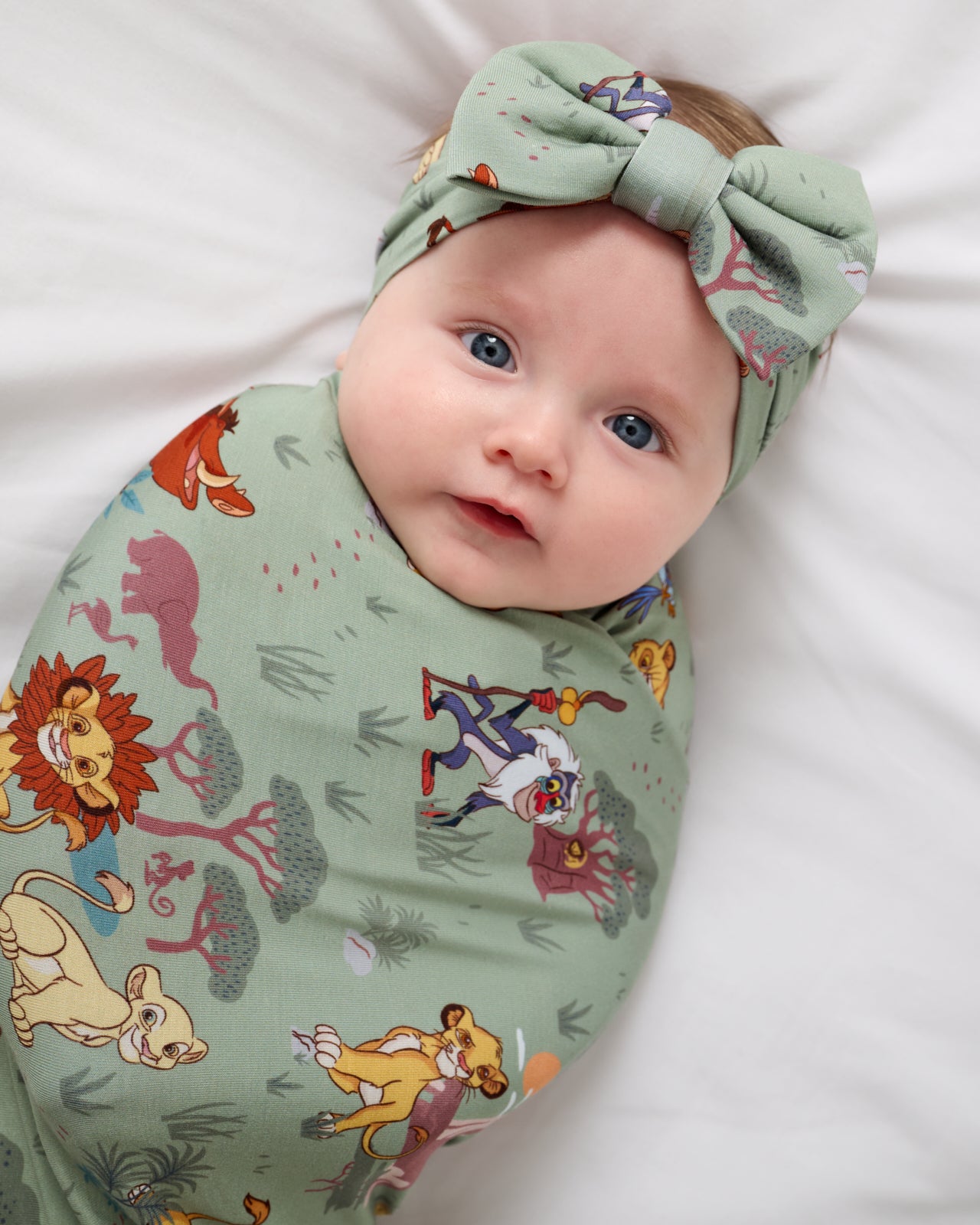 Disney Simba's Safari Swaddle & Luxe Bow Headband Set - Image 2