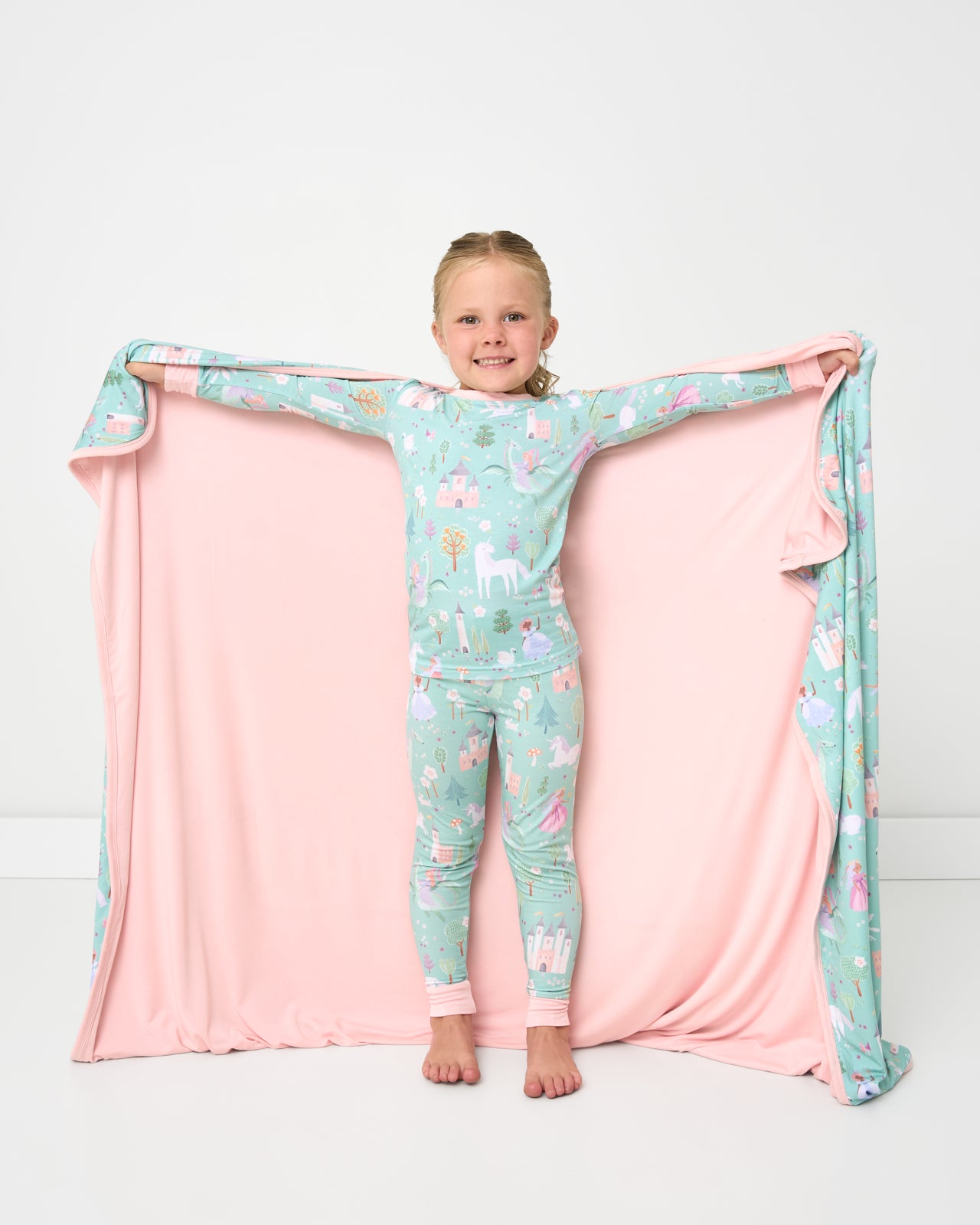 Enchanted Fairytale Large Cloud Blanket? - Image 3