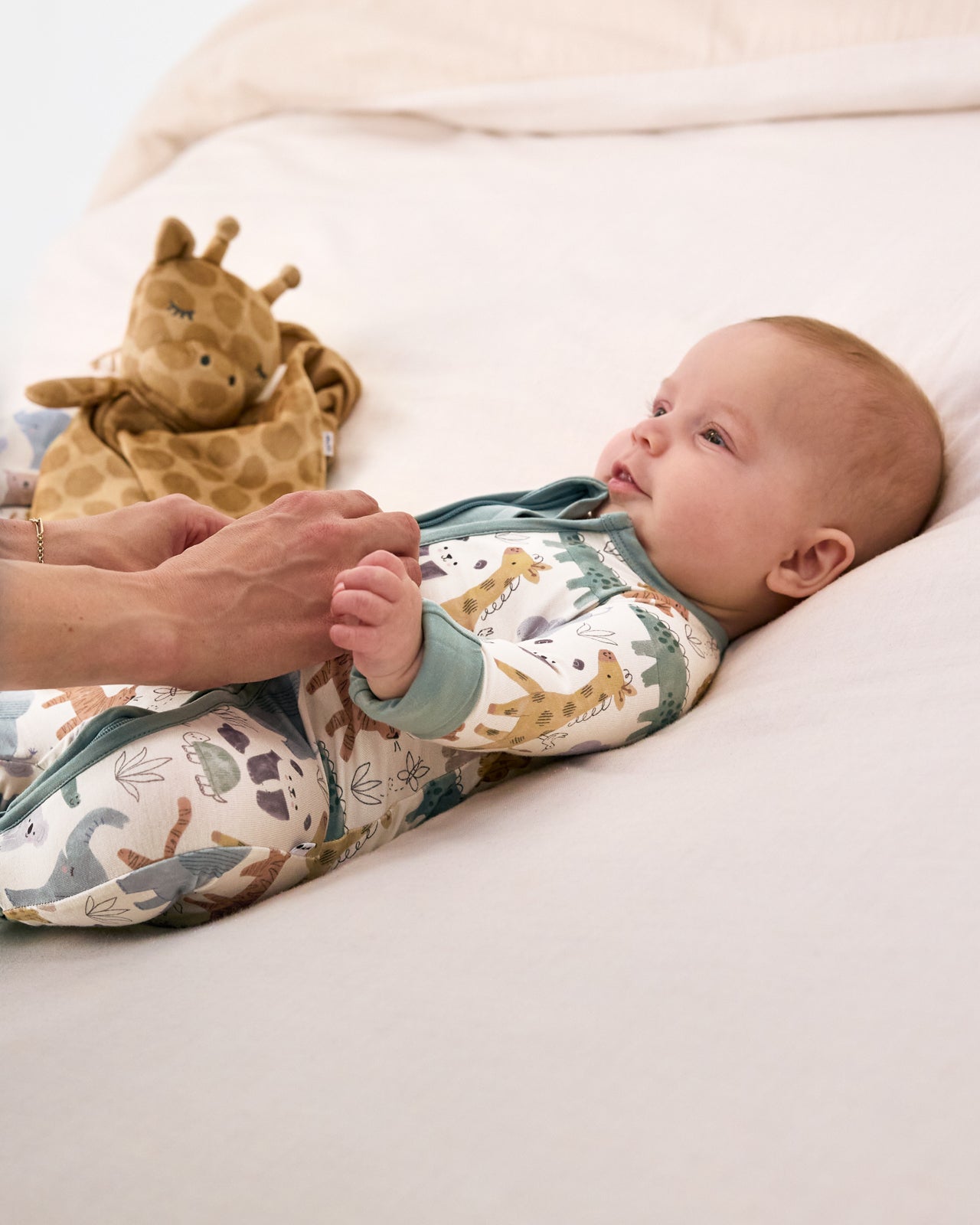 Gigi the Giraffe Sleepyhead Lovey - Image 4