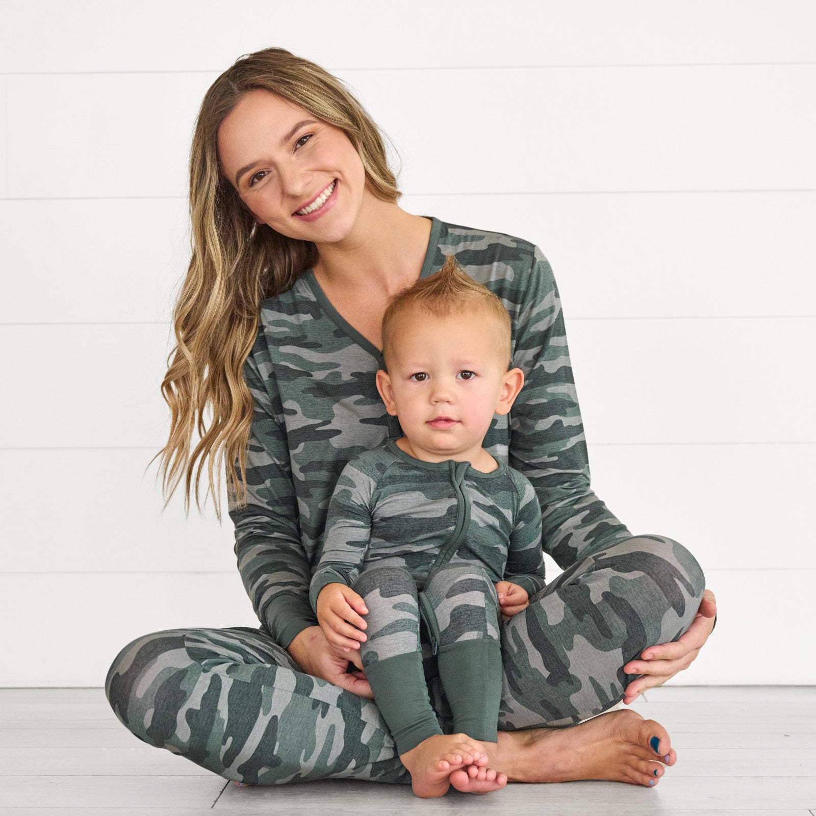 Vintage Camo Women's Pajama Pants - Image 3