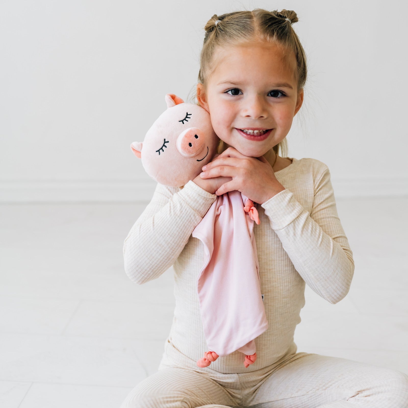 Pennie the Pig Sleepyhead Lovey - Image 3