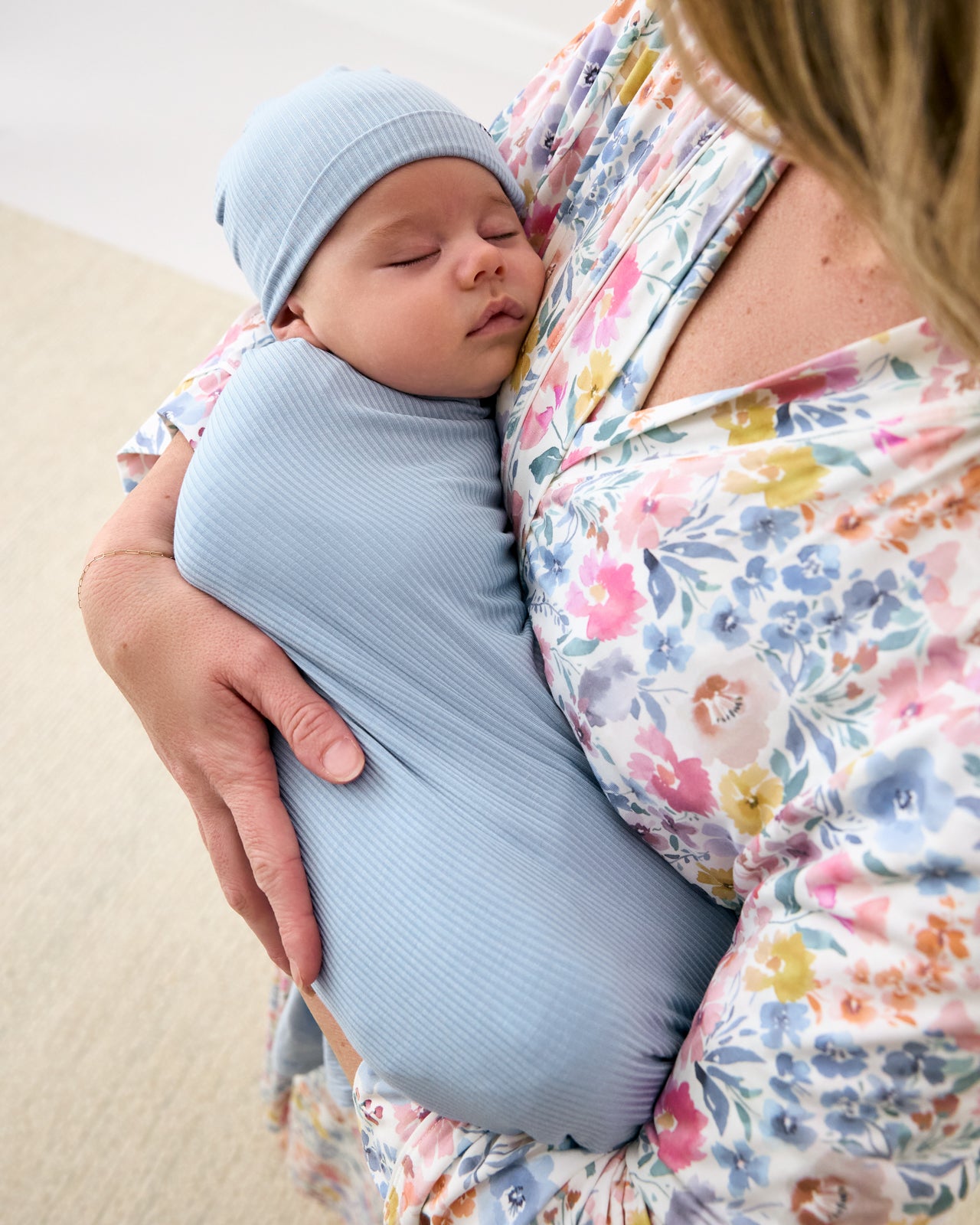 Light Fog Ribbed Swaddle & Infant Beanie Set