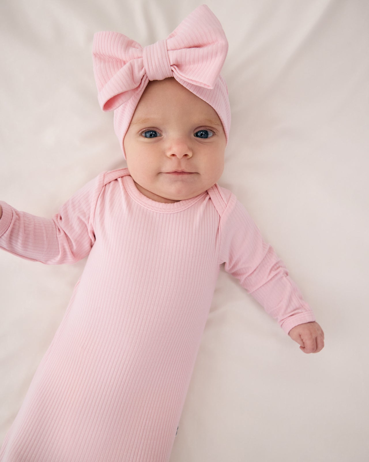 Prima Pink Ribbed Luxe Bow Headband - Image 4