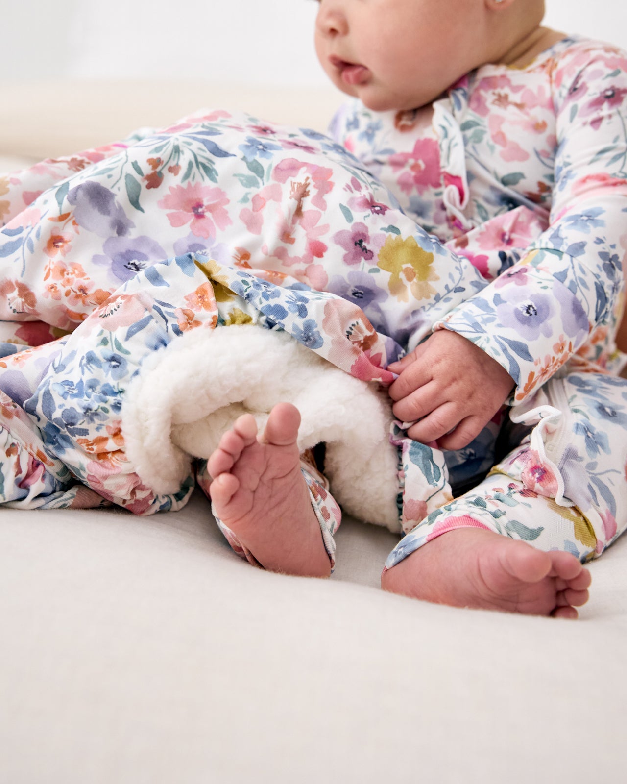 Tiny Blooms Ruffle Mini Cloud Blanket? - Image 3