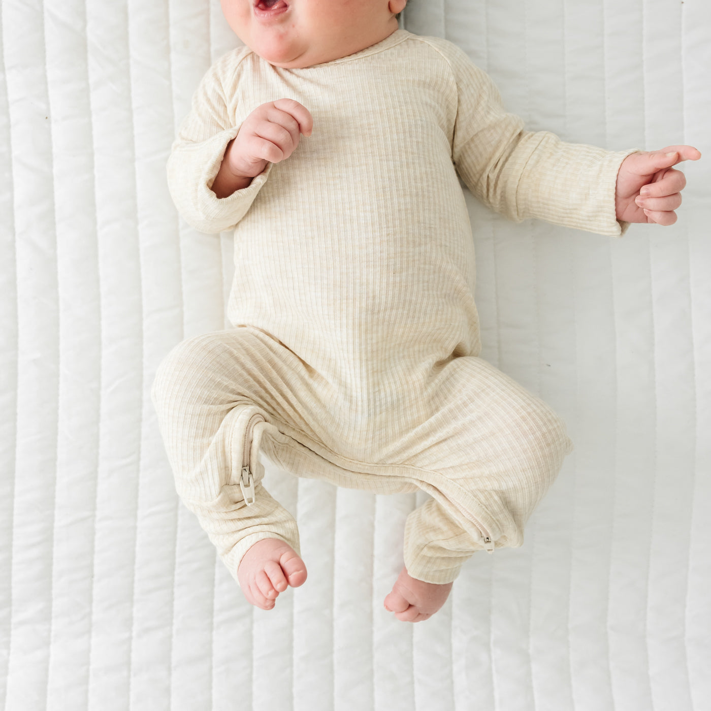 Heather Oatmeal Ribbed Crescent Zippy
