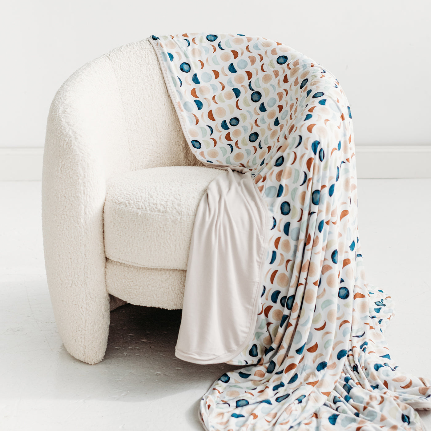 Luna Neutral Oversized Cloud Blanket? - Image 2