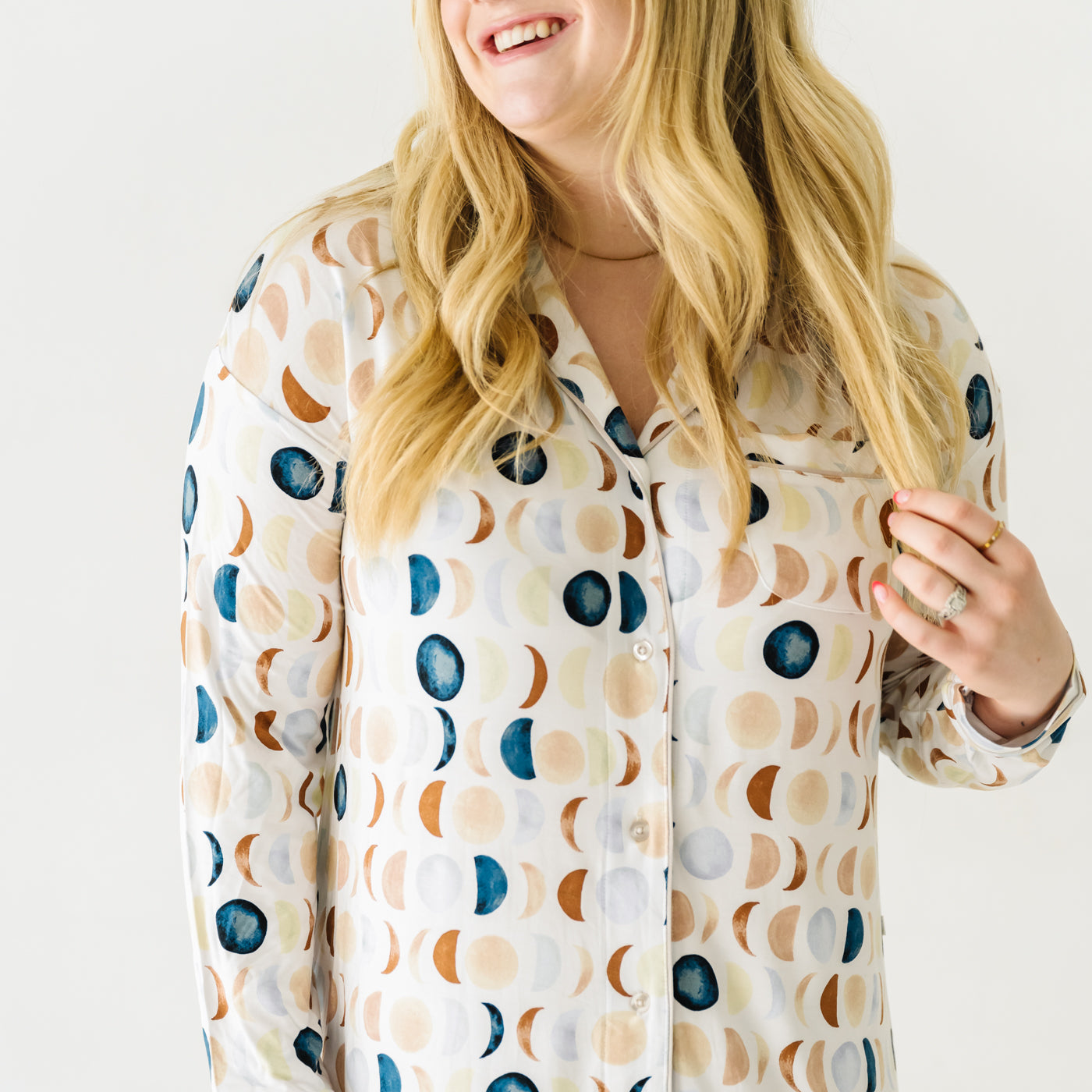 Luna Neutral Women's Long Sleeve Sleep Shirt - Image 3